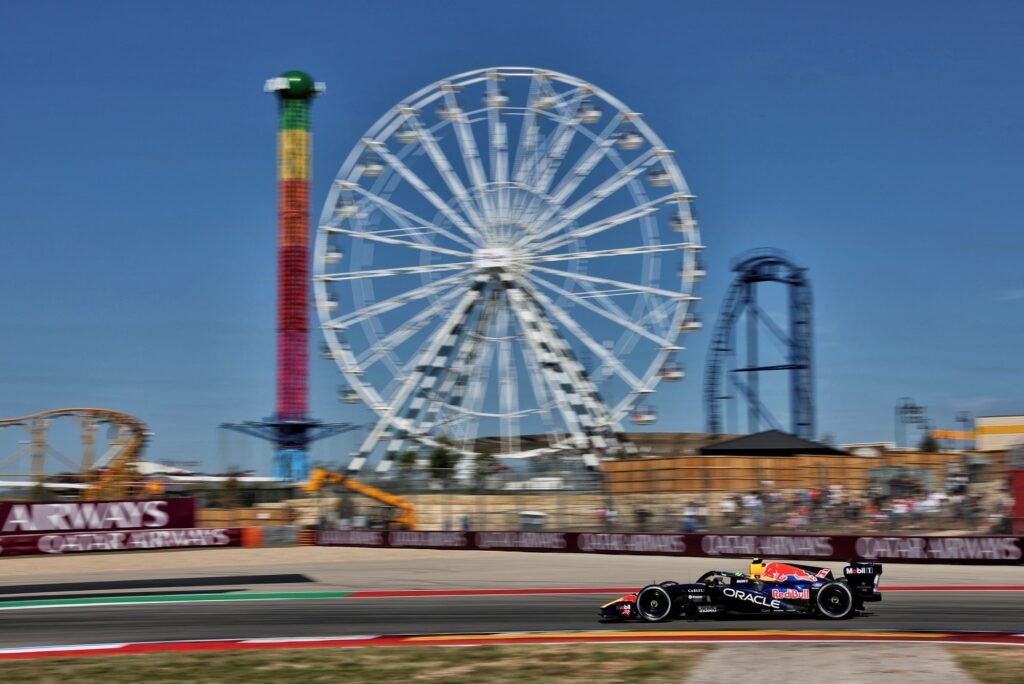 Red Bull chega ao GP do México sem explicar falhas de rádio vistas nos EUA