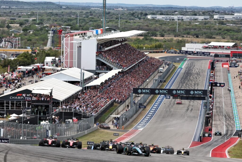 CEO da Liberty Media vira alvo de críticas após dizer que fã de F1 não precisa ver todos os GPs