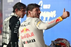 Verstappen vence em Singapura, e Antonelli chega a Austin com chance de ser campeão