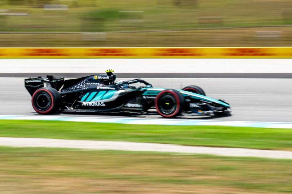 Antonelli lidera TL3 do GP do Bahrein; Bortoleto fecha treino em 11º