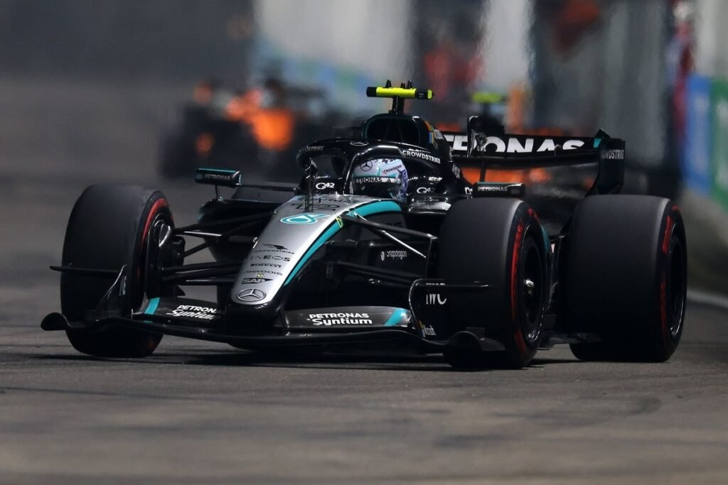 Mercedes supera McLaren em receita e fecha 2025 com lucro de 125,9 milhões de libras