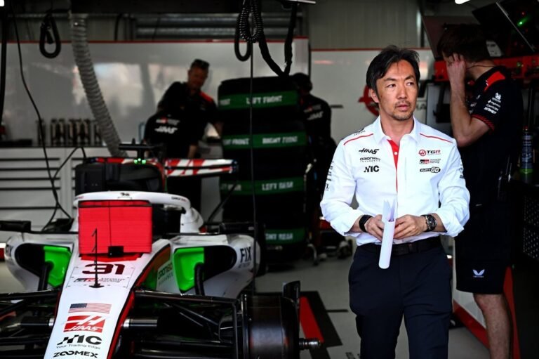 Haas supera a Alpine em duelo direto no início da nova era da F1