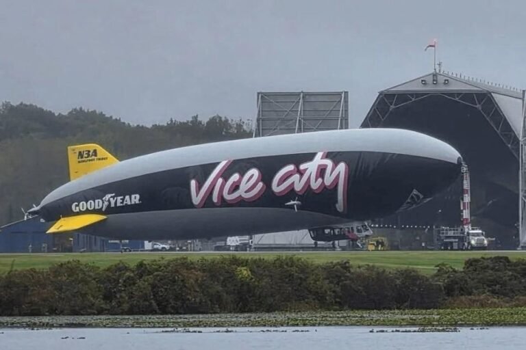Dirigível temático de GTA VI vai aparecer no fim de semana da decisão da NASCAR em Homestead