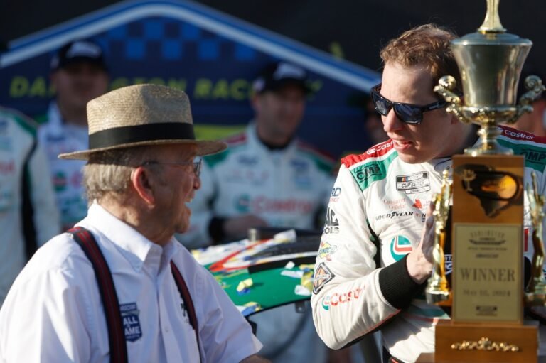 Brad Keselowski vai falar sobre futuro na NASCAR após saída da RFK Racing