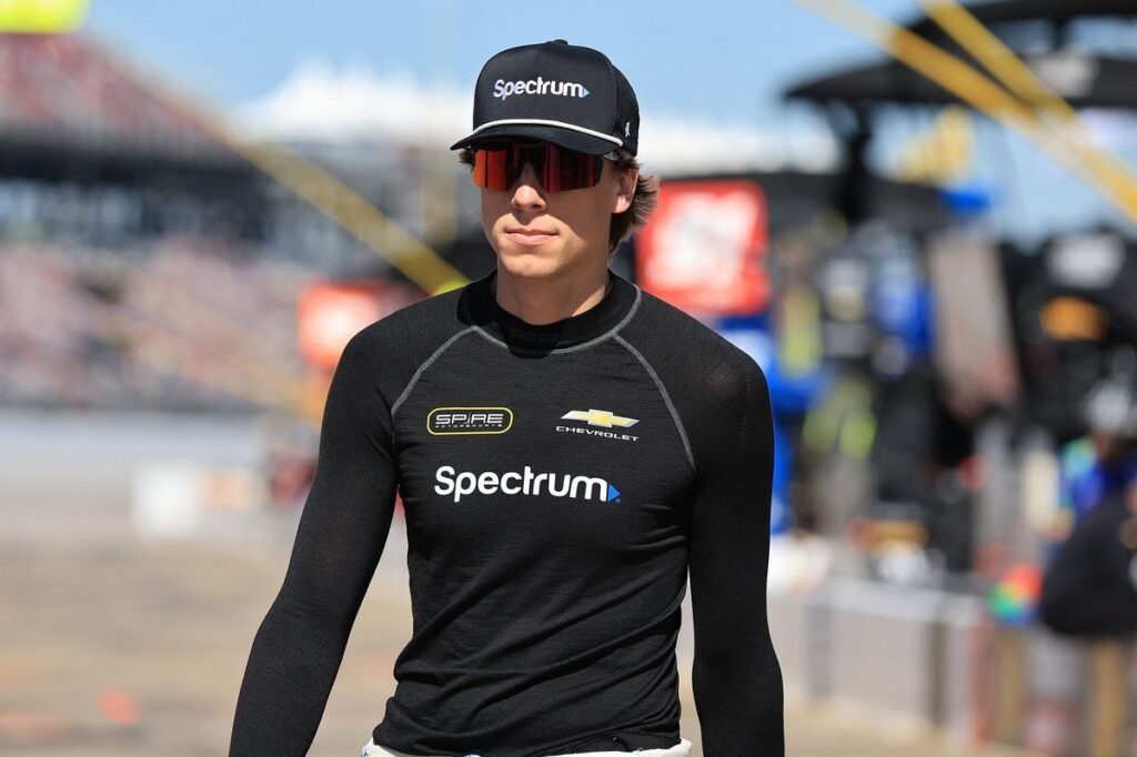 Hocevar chama rivalidade com Zane Smith de “bem unilateral” após novos incidentes na NASCAR