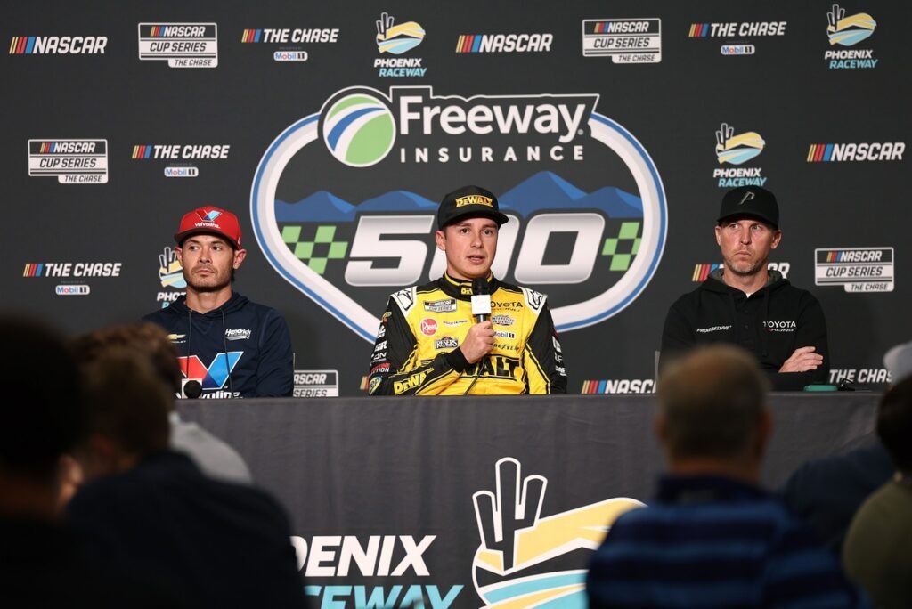 NASCAR chega a reta final do campeonato com sete pilotos vivos e Talladega no horizonte