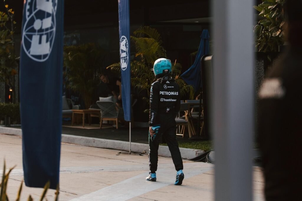 Falha no carro de Russell pode antecipar punição no grid da Mercedes
