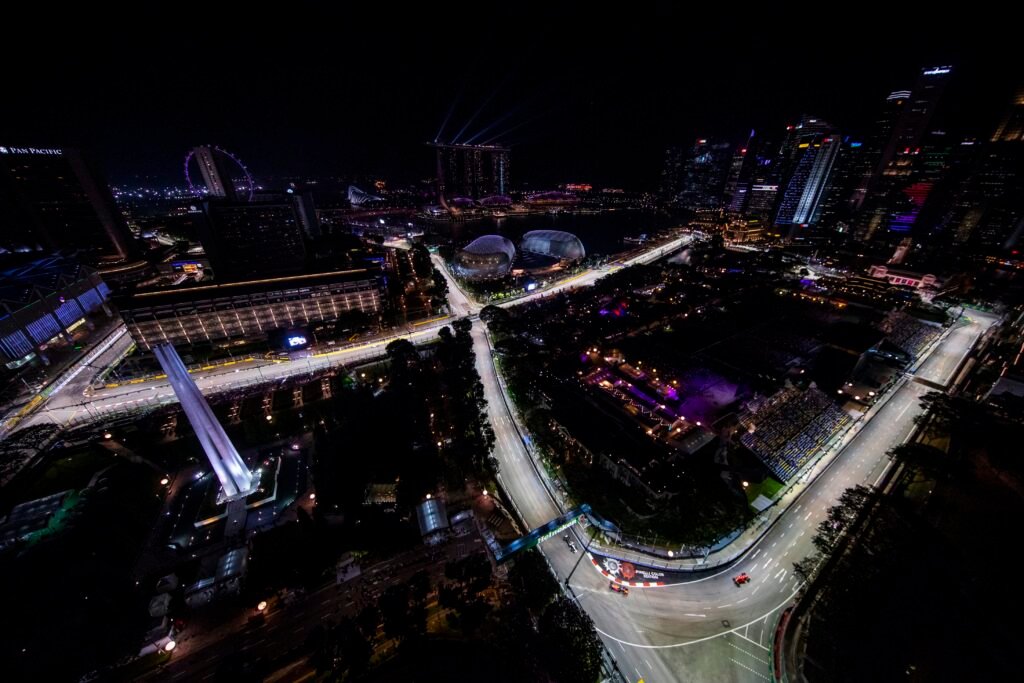 Por que Singapura virou o “Mônaco noturno” da Fórmula 1