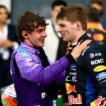 Verstappen vê Antonelli com mais margem de evolução e contrasta fase do piloto com Hamilton
