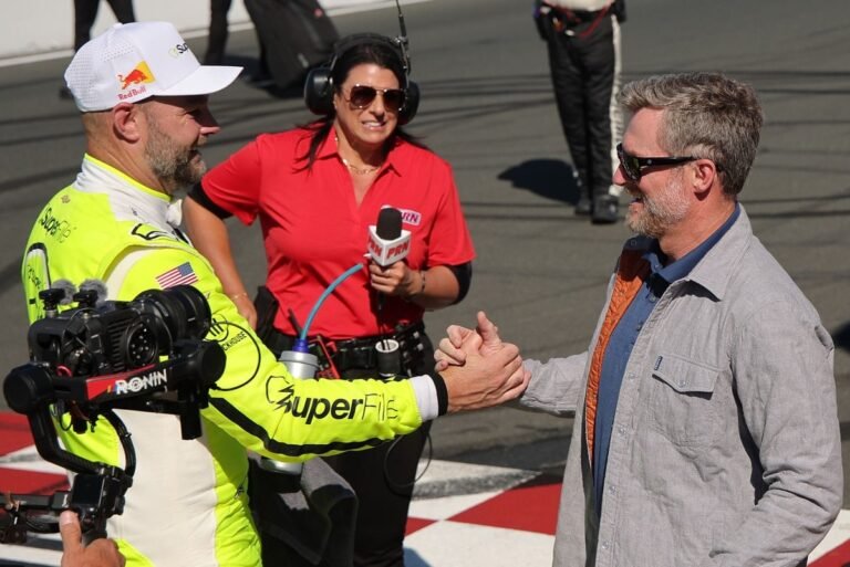 Chastain e van Gisbergen voltarão à JR Motorsports na NASCAR O’Reilly Auto Parts Series em 2027