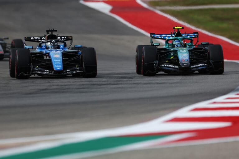 Alonso critica nível no fim do grid após toque com Albon no GP dos Estados Unidos