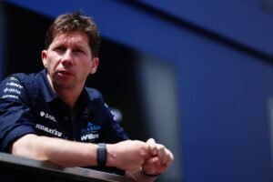 Vowles defende revisão do teto de gastos para ampliar investimento em estrutura na F1