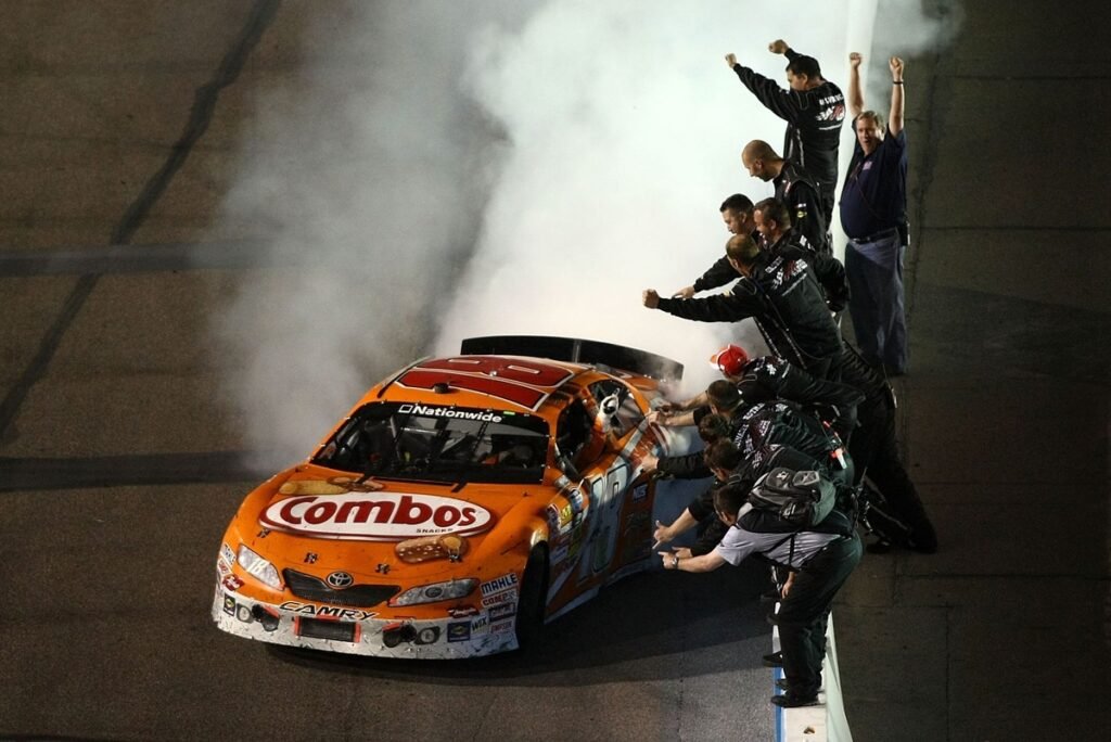 Kyle Busch deixa marca em Phoenix com 16 vitórias nas três principais séries da NASCAR