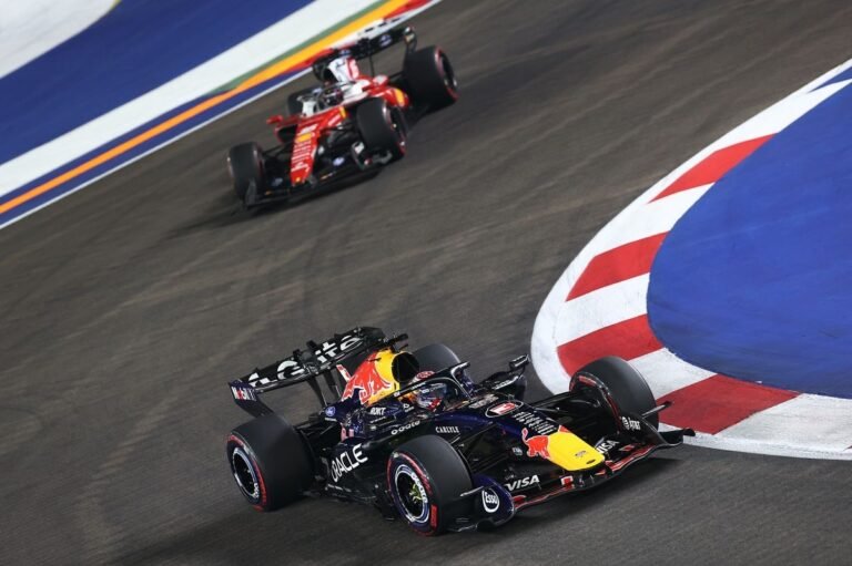 Vasseur rejeita status de favorita para Red Bull após vitória de Verstappen em Singapura