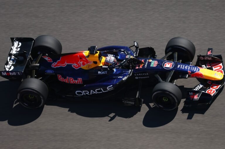 Red Bull mira curvas lentas e quiques após início competitivo de Verstappen