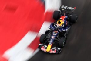 Verstappen aprova projeto da Red Bull e vê carro “mais previsível” após renovação