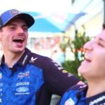 Verstappen brinca com Hadjar após pole, e Red Bull conquista a primeira com motor próprio