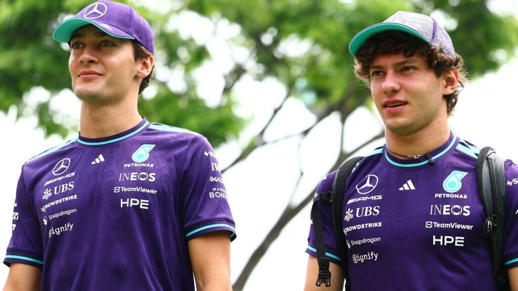 Mercedes divide carros entre Russell e Antonelli para investigar atualização no GP de Singapura