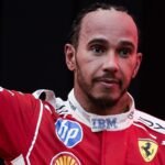 Hamilton diz que queria largar com intermediários após escolha da Ferrari no GP do Bahrein